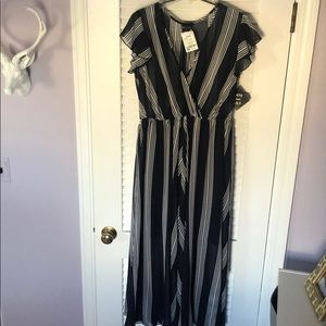 Kate and lily navy and white maxi dress